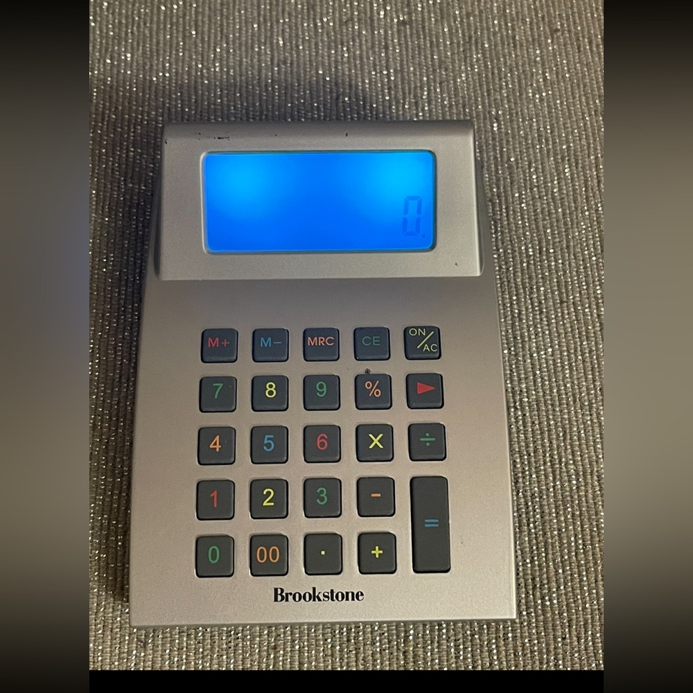Color changing Brookstone calculator - Picture 3 of 13